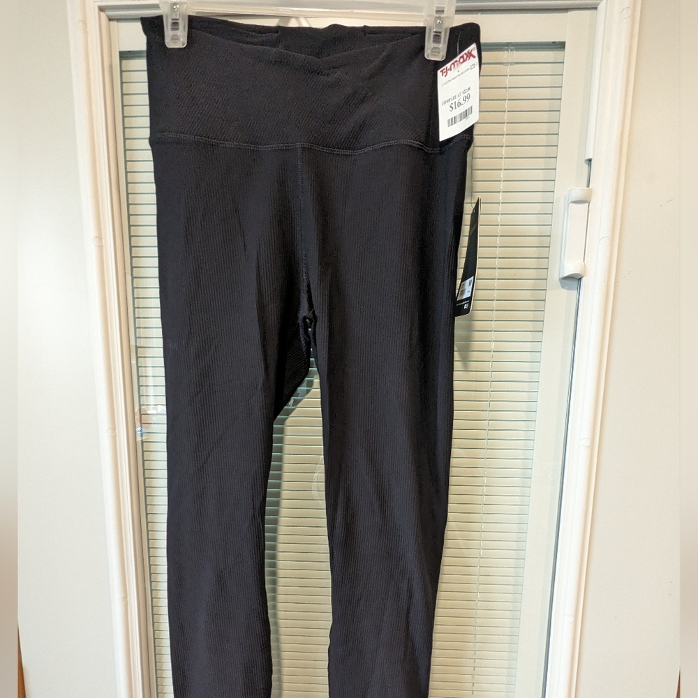 New high rise ribbed leggings size small